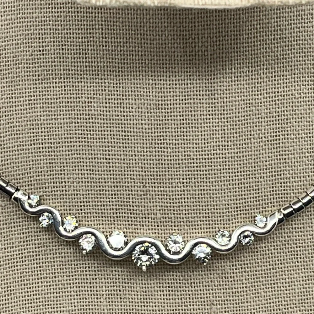 Vintage Sterling Silver CI 925 Channeled CZ Omega Collar Necklace – 16” - Picture 4 of 17
